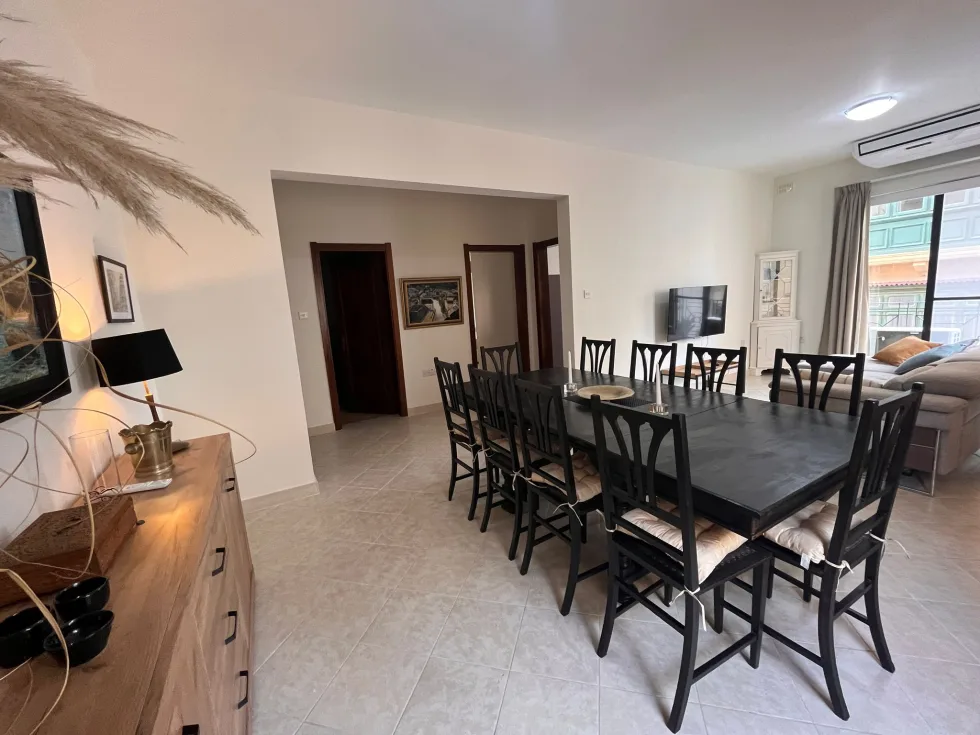 3 bed Apartment For Rent in Sliema, Sliema - thumb 8