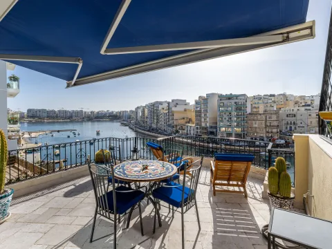 4 bed Town House For Sale in St Julian's, St Julian's - thumb 1