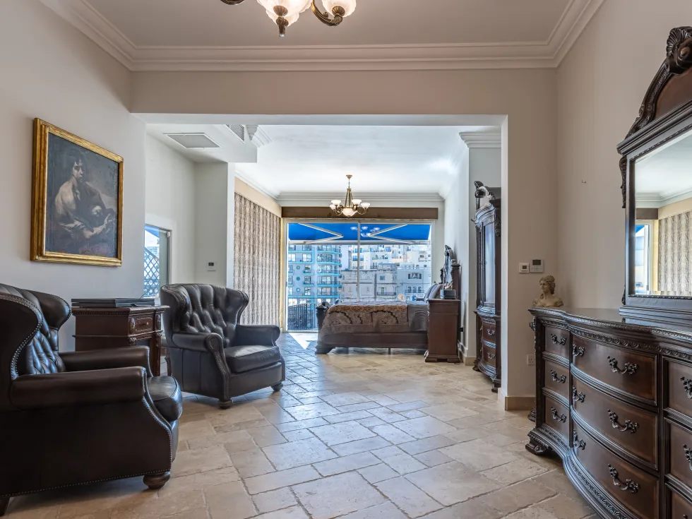 4 bed Town House For Sale in St Julian's, St Julian's - thumb 13