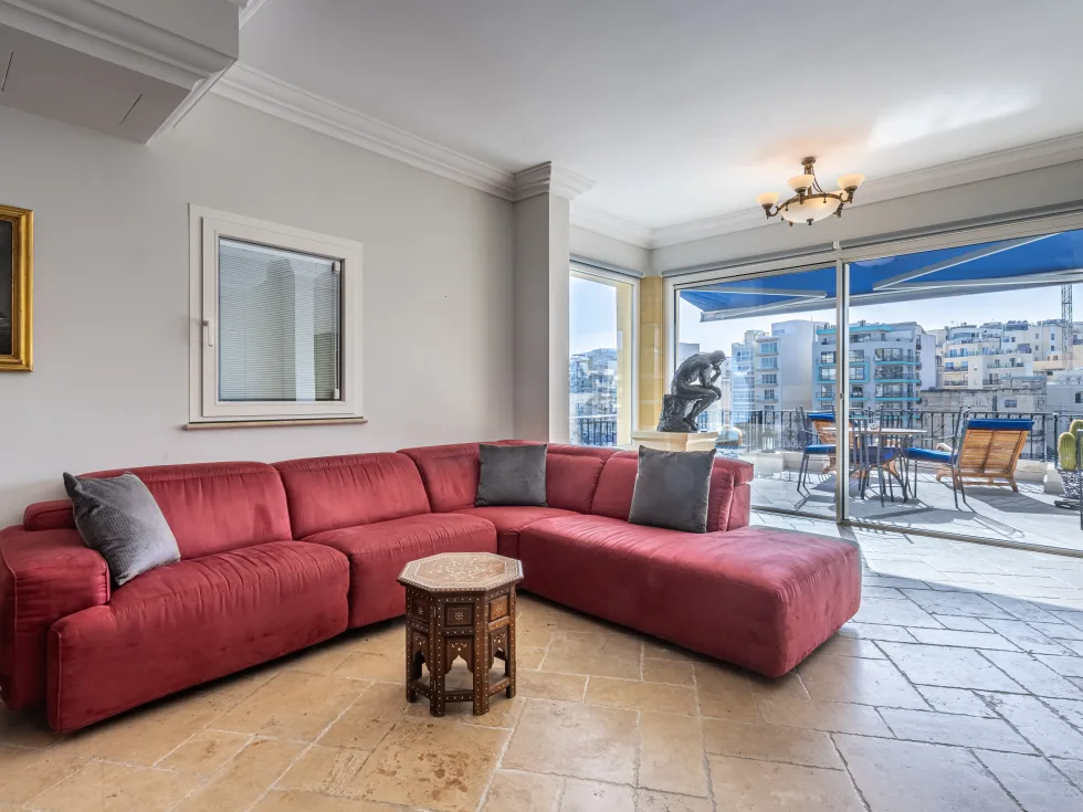 4 bed Town House For Sale in St Julian's, St Julian's - thumb 4