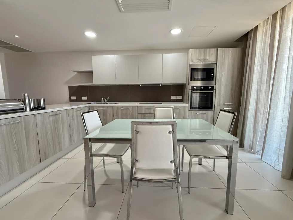 2 bed Apartment For Rent in St Julian's, St Julian's - thumb 3