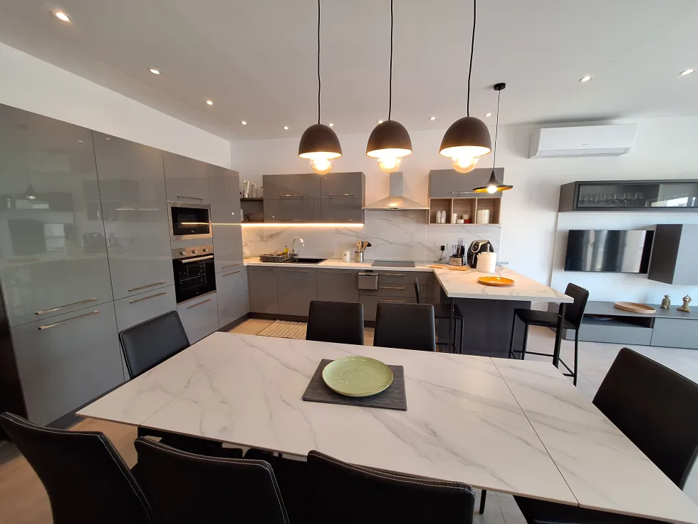 4 bed Apartment For Rent in Sliema, Sliema - thumb 4