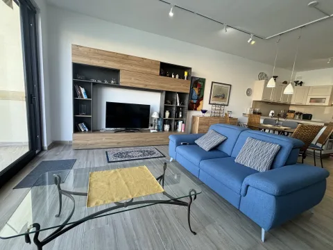 3 bed Apartment For Rent in St Paul's Bay, St Paul's Bay - thumb 3