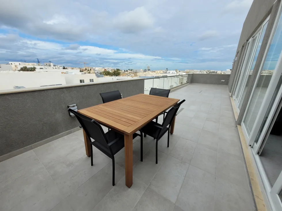 2 bed Penthouse For Rent in San Gwann, San Gwann - thumb 1