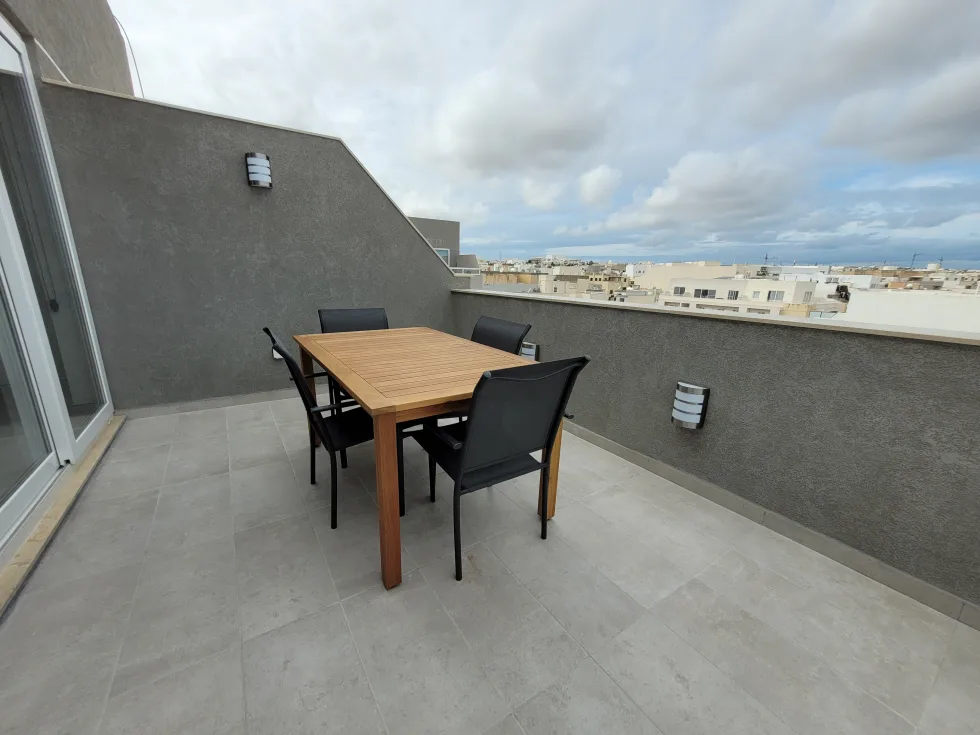 2 bed Penthouse For Rent in San Gwann, San Gwann - thumb 2