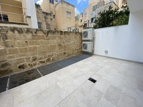 2 bed Apartment For Rent in Sliema, Sliema - thumb 11