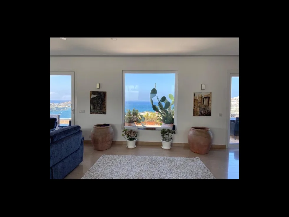 3 bed Penthouse For Rent in Sliema, Sliema - thumb 13