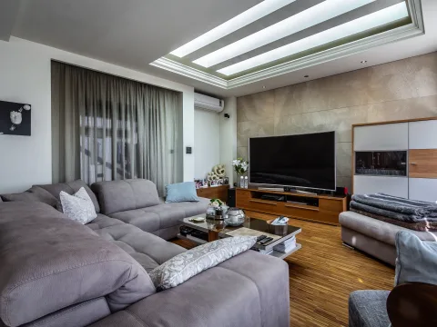 6 bed Villa For Rent in Mellieha, Mellieha - thumb 7