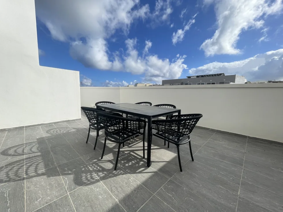 3 bed Apartment For Rent in St Julian's, St Julian's - thumb 1