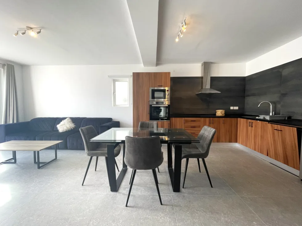 3 bed Apartment For Rent in St Julian's, St Julian's - thumb 3