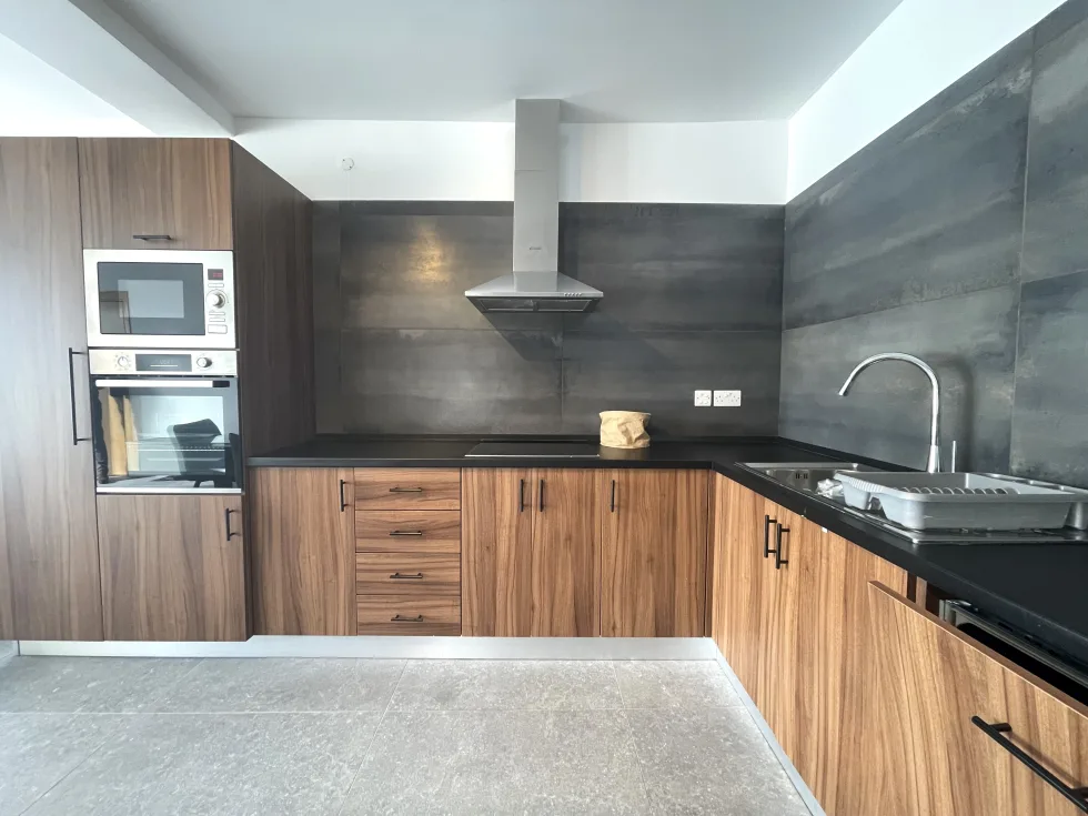 3 bed Apartment For Rent in St Julian's, St Julian's - thumb 4