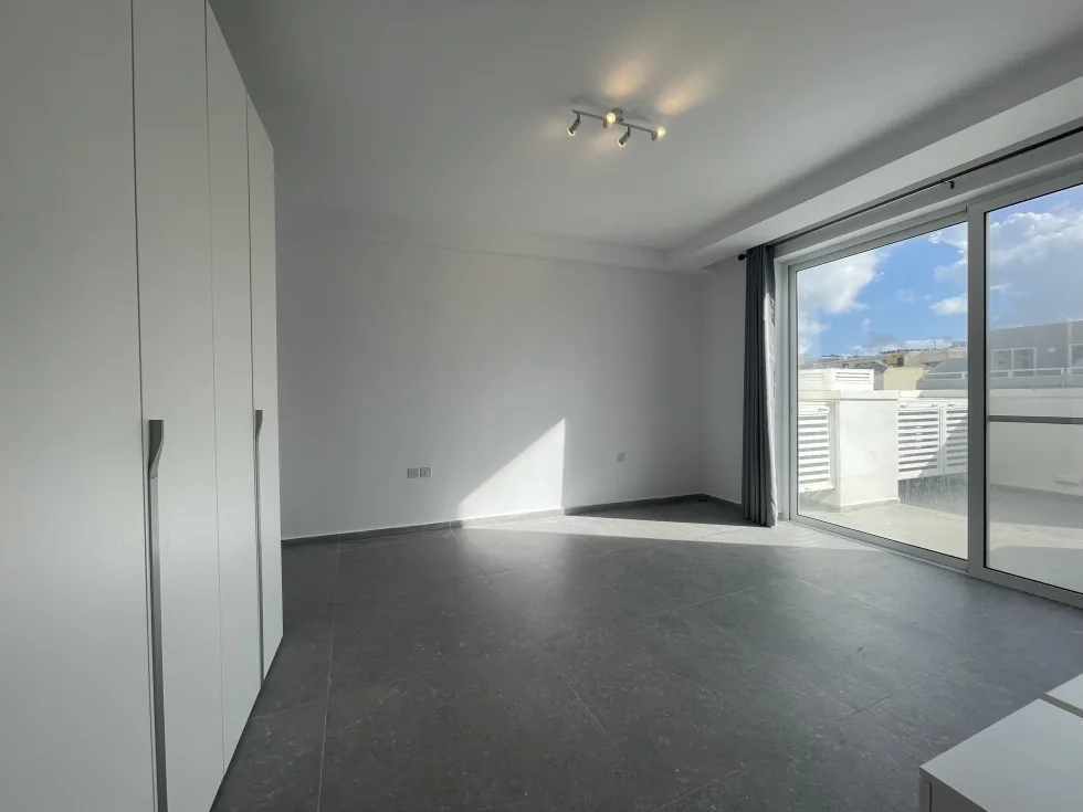 3 bed Apartment For Rent in St Julian's, St Julian's - thumb 7