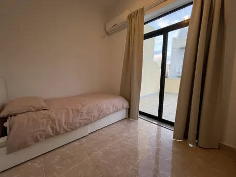 3 bed Penthouse For Rent in Sliema, Sliema - thumb 10