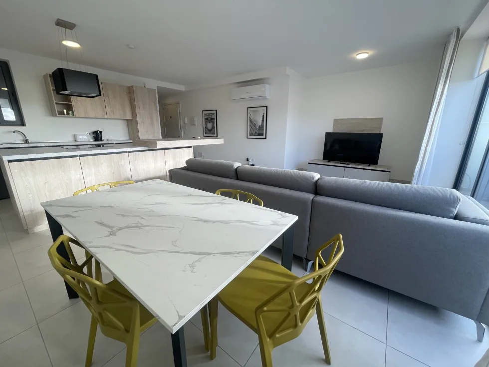 2 bed Apartment For Rent in Mellieha, Mellieha - thumb 1