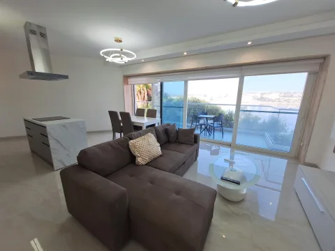 2 bed Apartment For Rent in St Paul's Bay, St Paul's Bay - thumb 2