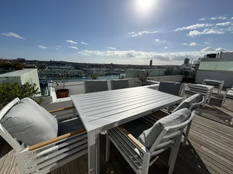 1 bed Penthouse For Rent in Sliema, Sliema - thumb 1