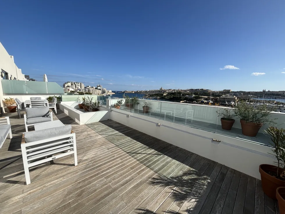 1 bed Penthouse For Rent in Sliema, Sliema - thumb 11