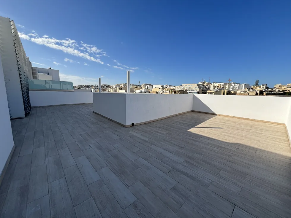 1 bed Penthouse For Rent in Sliema, Sliema - thumb 13