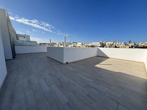 1 bed Penthouse For Rent in Sliema, Sliema - thumb 13