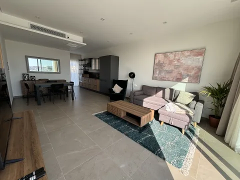 1 bed Penthouse For Rent in Sliema, Sliema - thumb 5