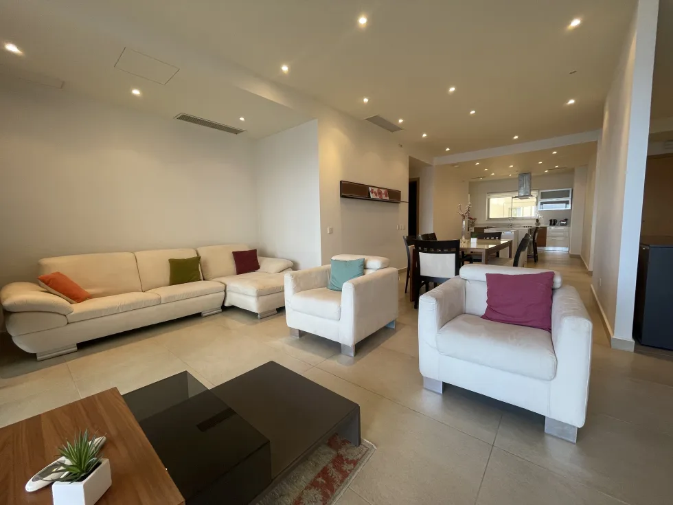 3 bed Apartment For Rent in Sliema, Sliema - thumb 3