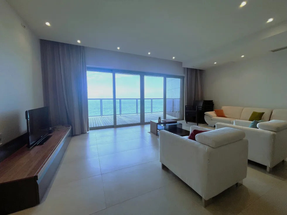 3 bed Apartment For Rent in Sliema, Sliema - thumb 4