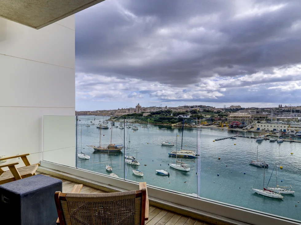 3 bed Apartment For Rent in Sliema, Sliema - thumb 2