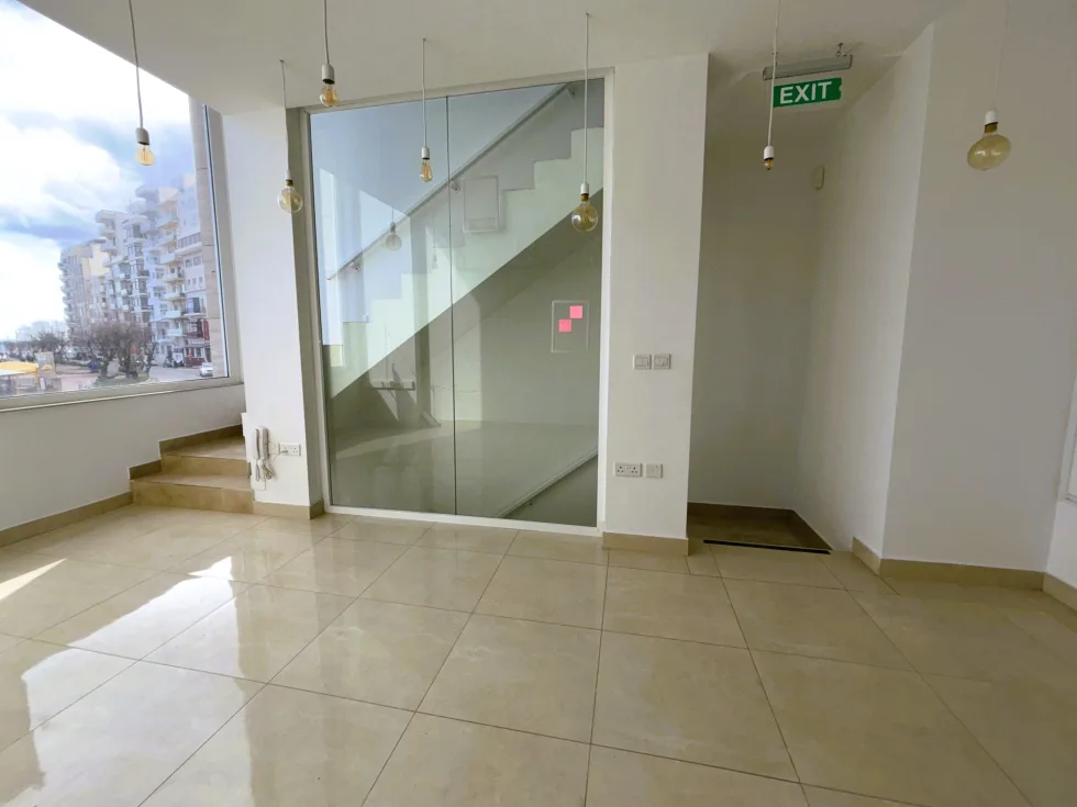 0 bed Office For Rent in Sliema, Sliema - thumb 2
