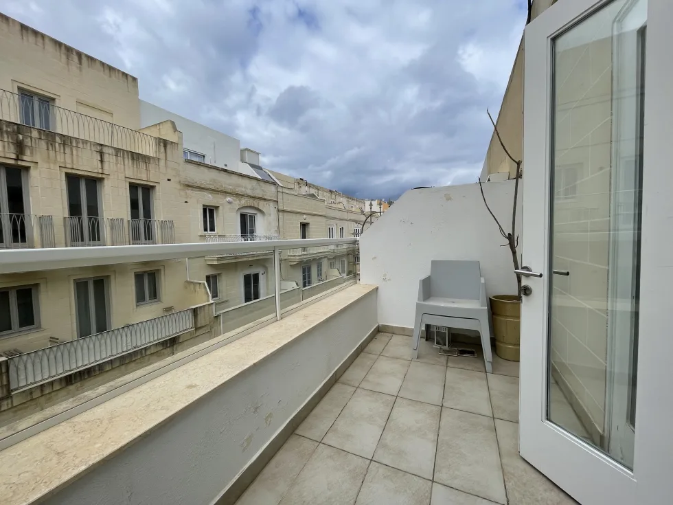2 bed Apartment For Rent in Sliema, Sliema - thumb 5