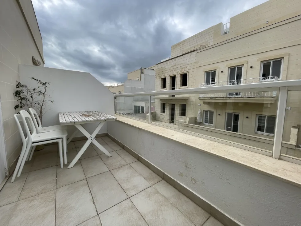 2 bed Apartment For Rent in Sliema, Sliema - thumb 6