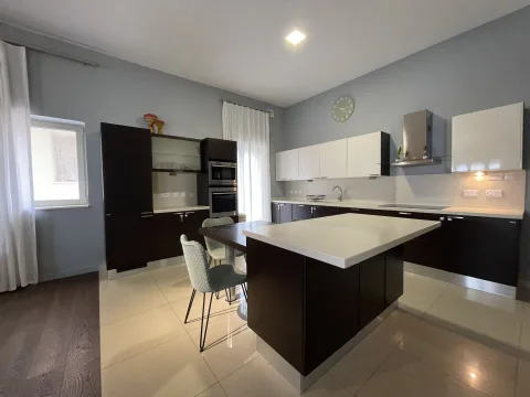 3 bed Apartment For Rent in Sliema, Sliema - thumb 5