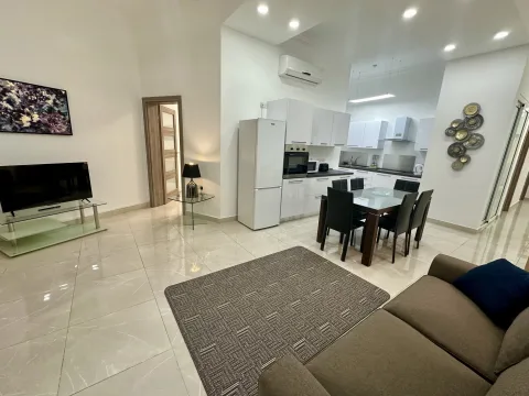 3 bed Apartment For Rent in Sliema, Sliema - thumb 4