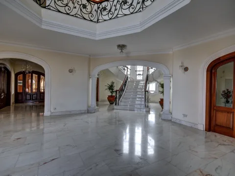 4 bed Villa For Sale in Swieqi, Swieqi - thumb 2