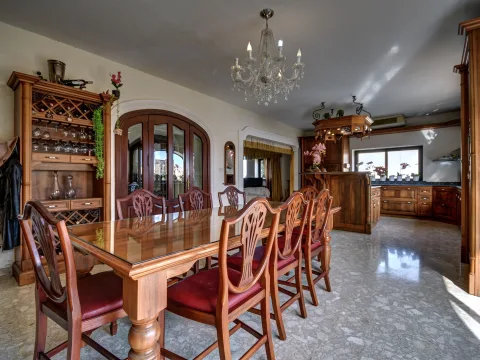 4 bed Villa For Sale in Swieqi, Swieqi - thumb 8