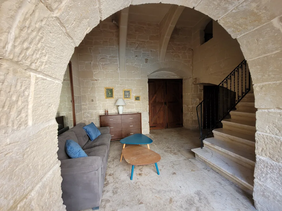 4 bed House of Character For Rent in Gharghur, Gharghur - thumb 8