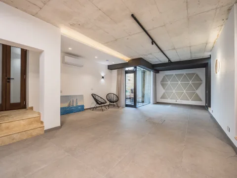 4 bed Town House For Rent in Sliema, Sliema - thumb 15