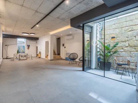 4 bed Town House For Rent in Sliema, Sliema - thumb 16