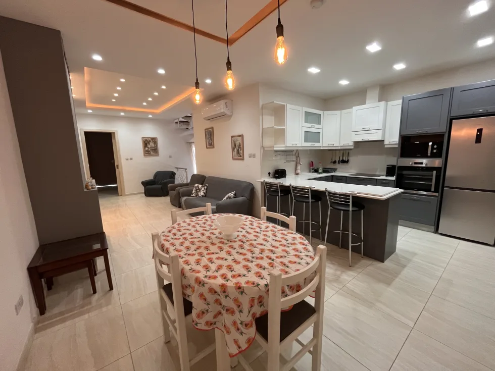 3 bed Maisonette For Rent in San Gwann, San Gwann - thumb 3