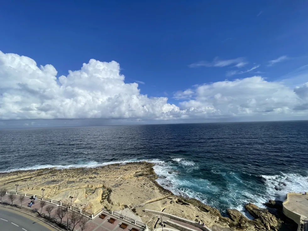 3 bed Apartment For Rent in Sliema, Sliema - thumb 1