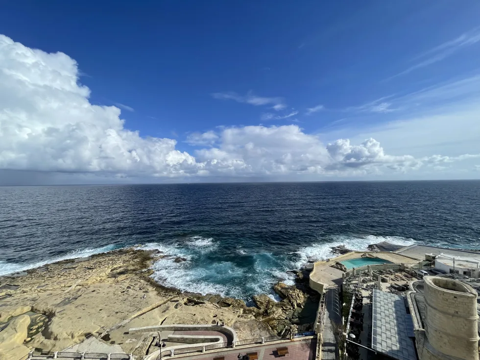 3 bed Apartment For Rent in Sliema, Sliema - thumb 2