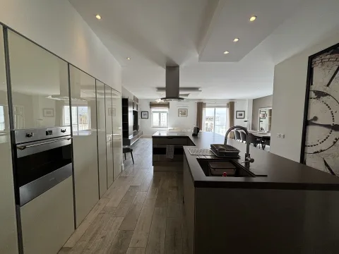 3 bed Apartment For Rent in Sliema, Sliema - thumb 4