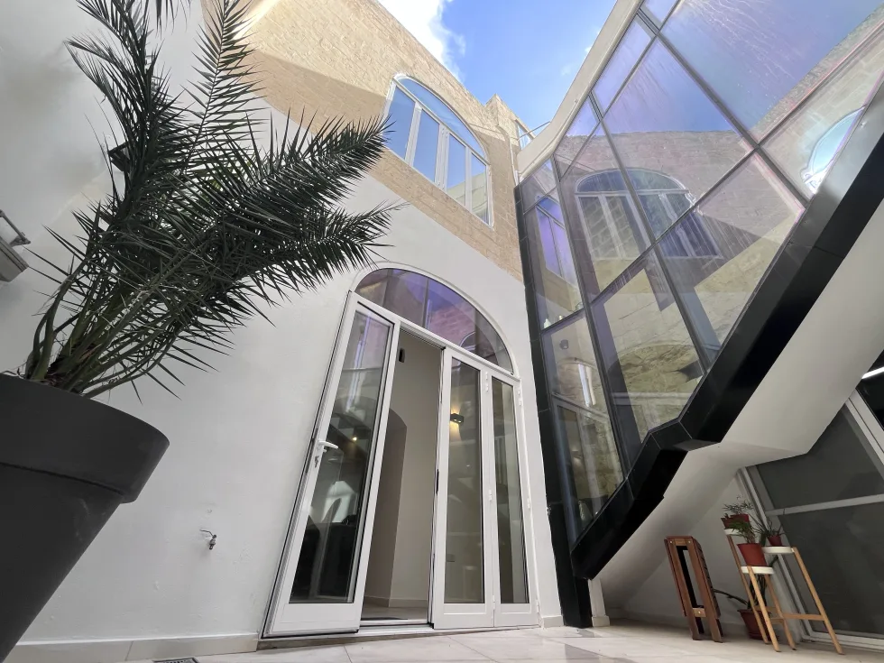 3 bed House of Character For Rent in Birkirkara, Birkirkara - thumb 1