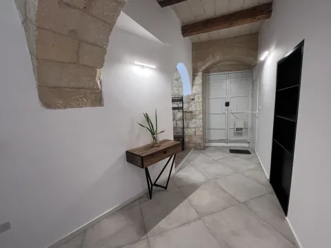 3 bed House of Character For Rent in Birkirkara, Birkirkara - thumb 11