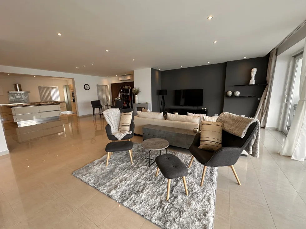 4 bed Apartment For Rent in St Paul's Bay, St Paul's Bay - thumb 6