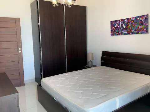 3 bed Penthouse For Rent in St Julian's, St Julian's - thumb 6