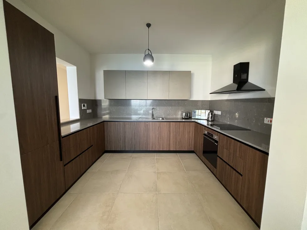 3 bed Apartment For Rent in Sliema, Sliema - thumb 5