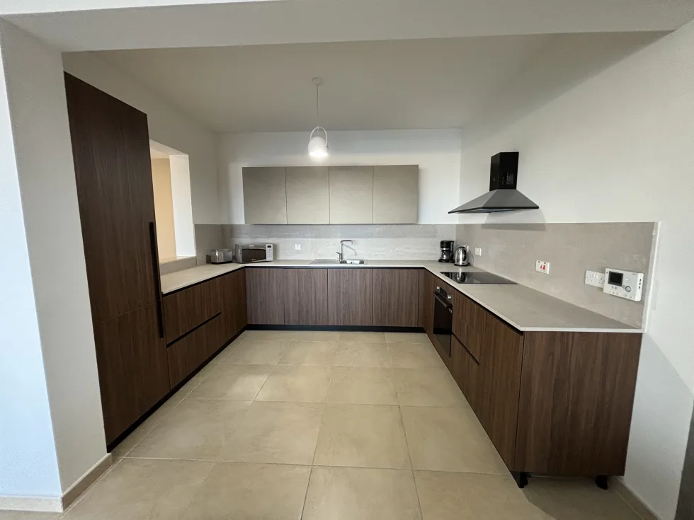 3 bed Apartment For Rent in Sliema, Sliema - thumb 6