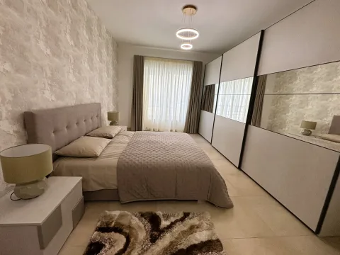 3 bed Apartment For Rent in Sliema, Sliema - thumb 8