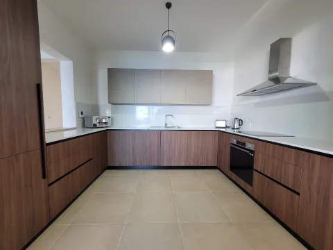 2 bed Apartment For Rent in Sliema, Sliema - thumb 6