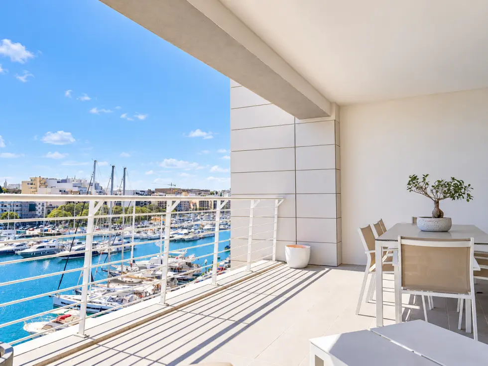 3 bed Apartment For Rent in Ta' Xbiex, Ta' Xbiex - thumb 2